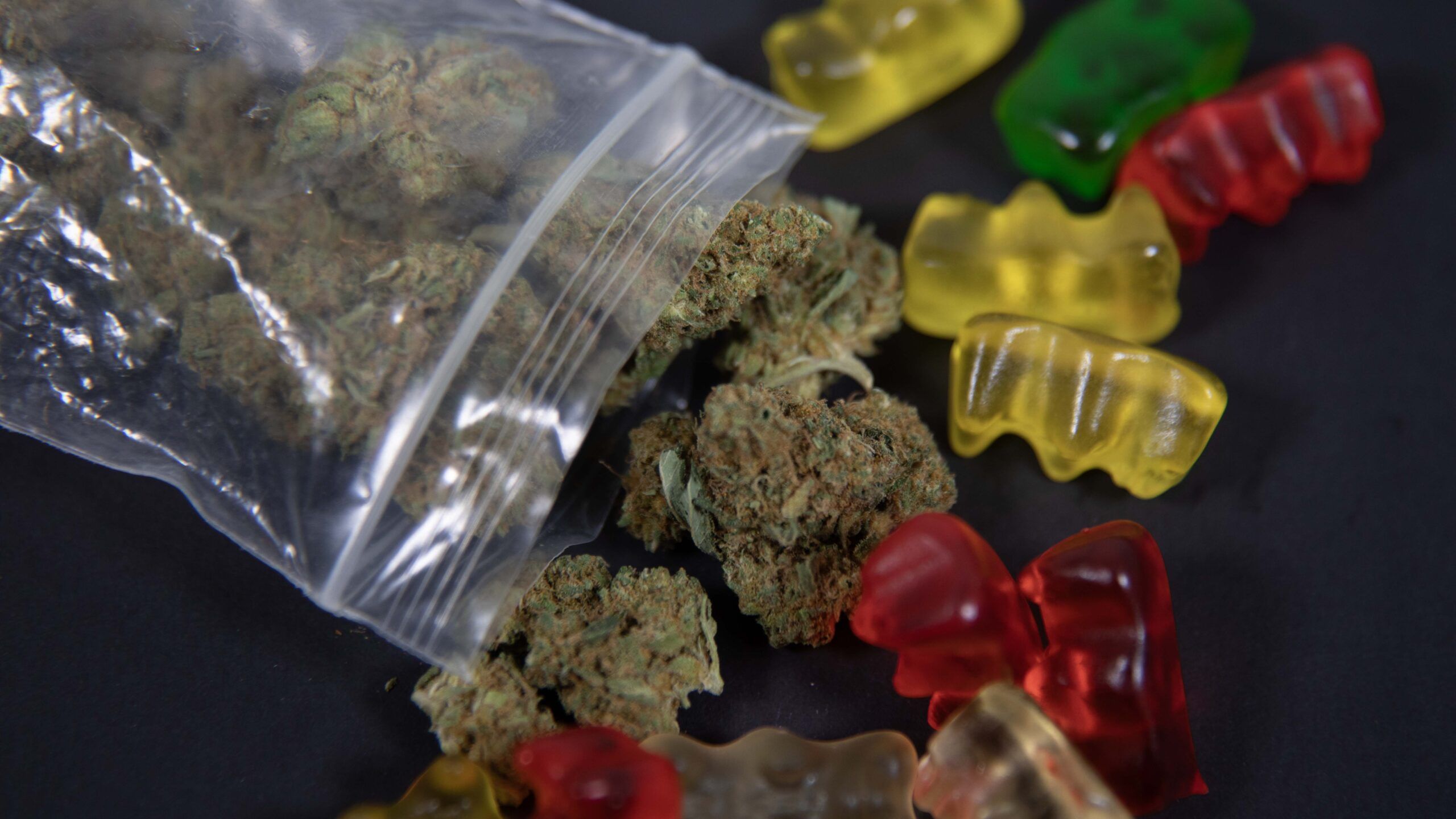 Microdosing Cannabis: The Secret to Staying Balanced Without Getting High